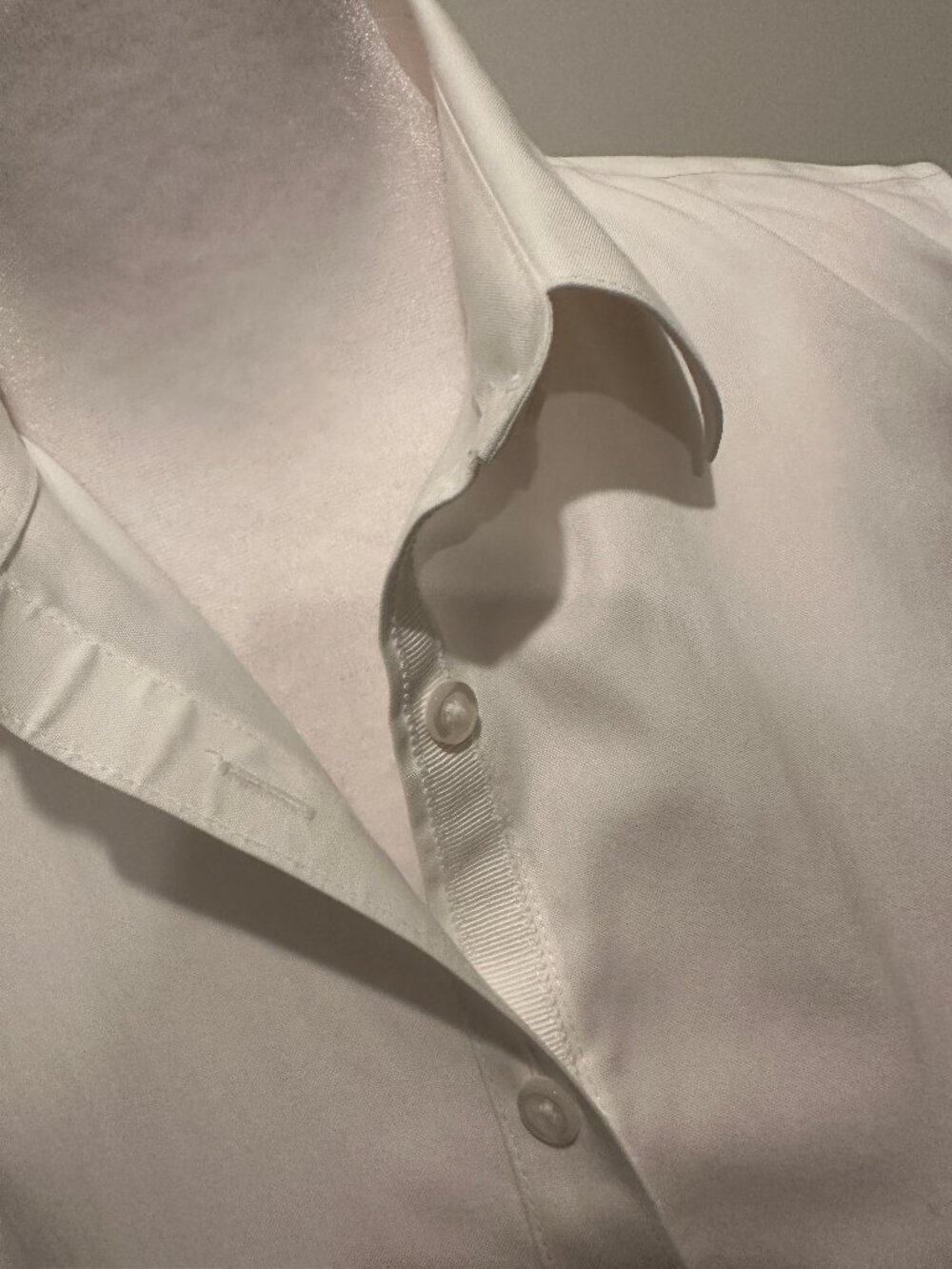 Brooks Brothers Sz 2 Fitted Non-Iron White Sleeveless Button Down Shirt - Picture 2 of 8
